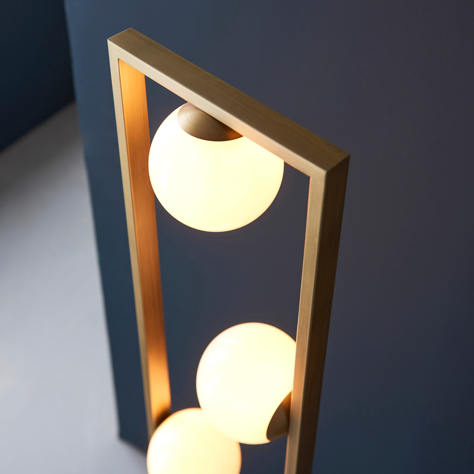 INDOR Petriano Floor Lamp