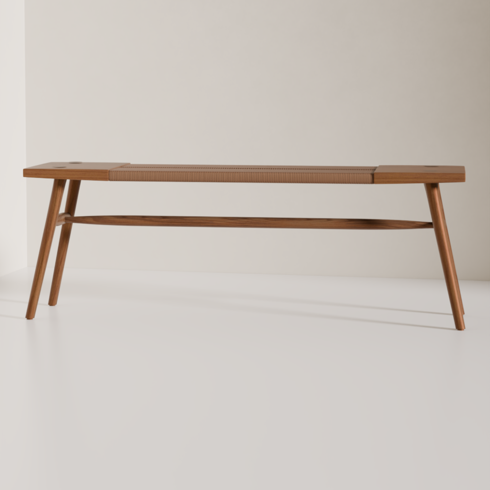Apiro | Bench